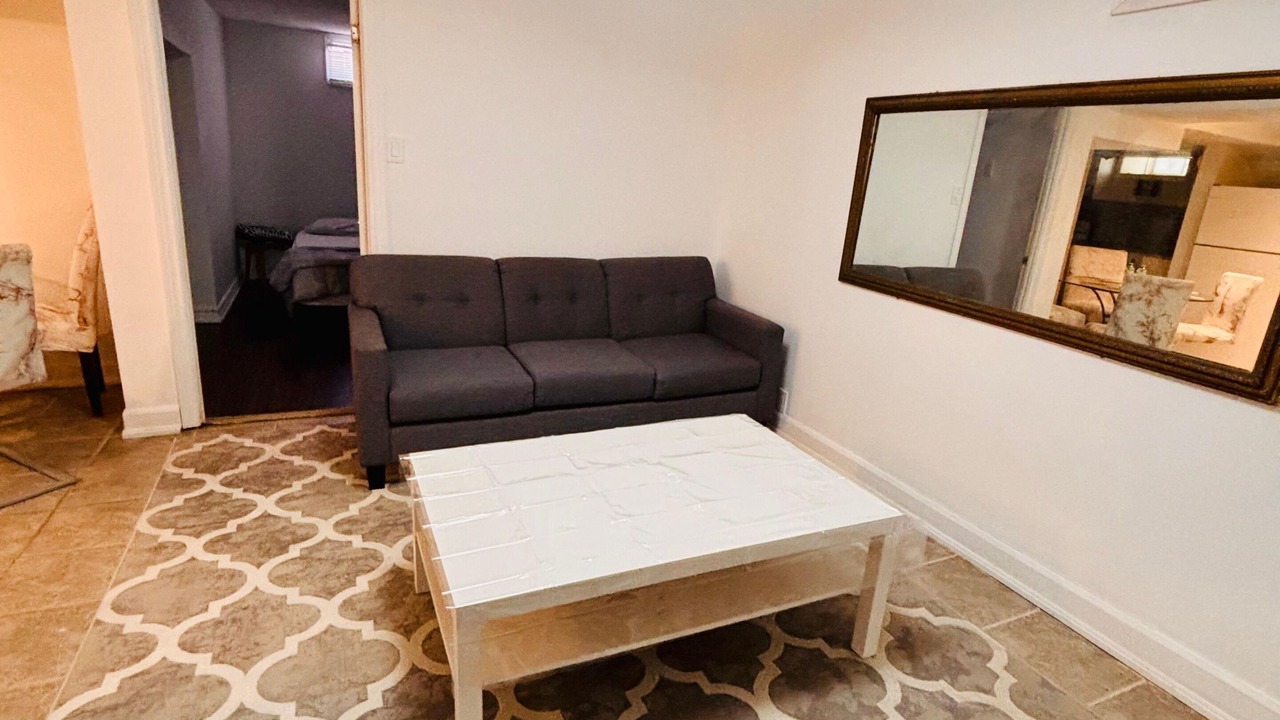 Photo of Livingroom in Ajax
