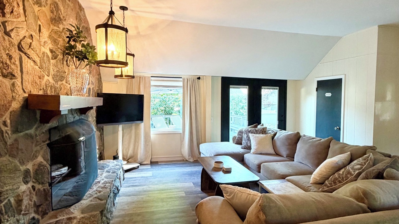 Photo of Livingroom in Pittsford