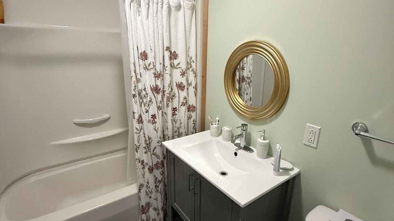 Photo of Bathroom in Grates Cove