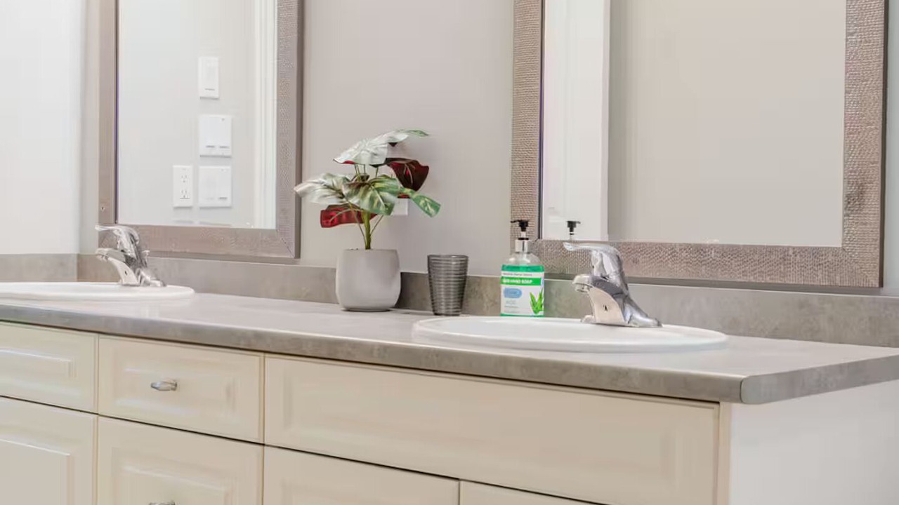 Photo of Bathroom in Welland