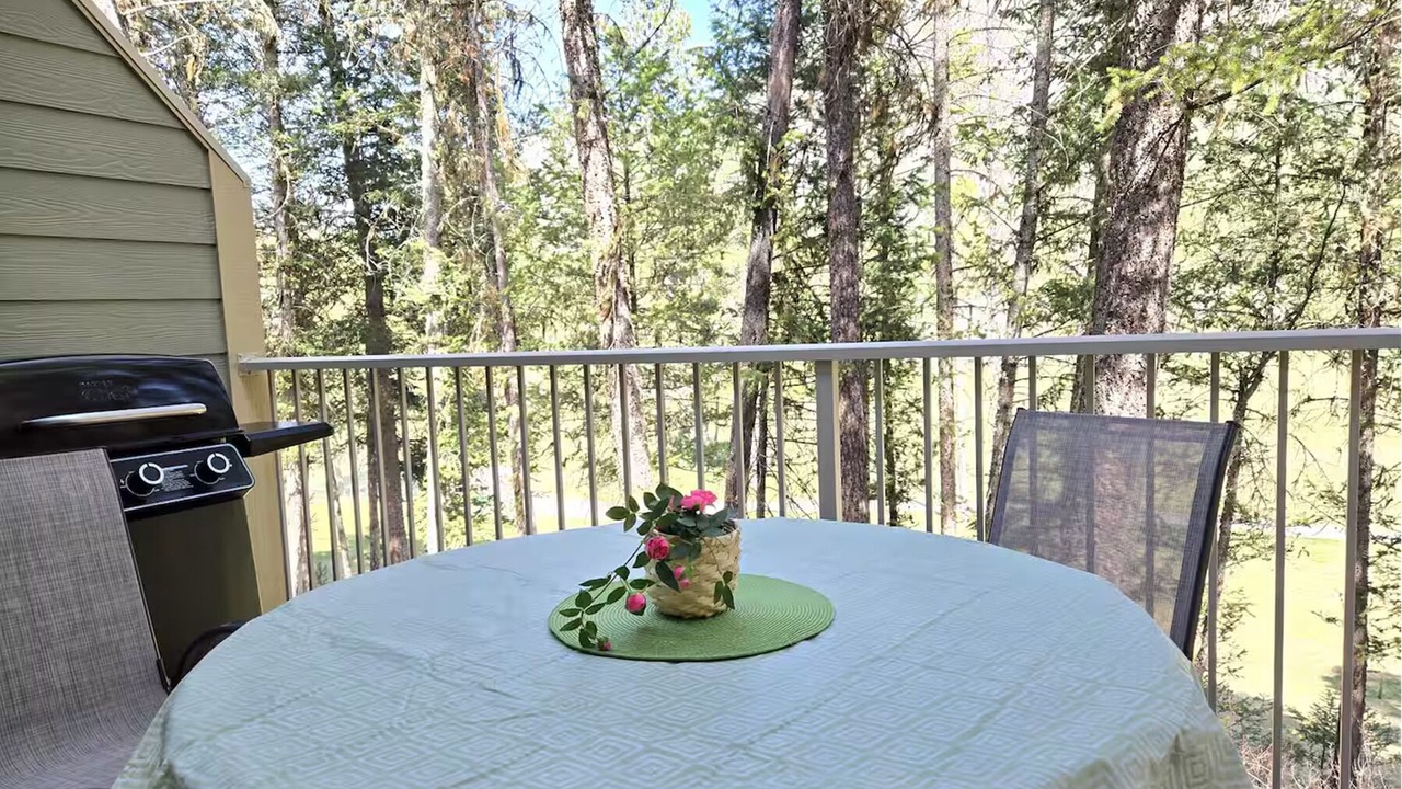 Photo of Outdoor in Radium Hot Springs