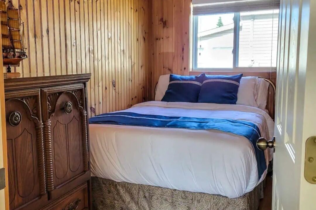 Photo of Bedroom in Pointe-du-Chene