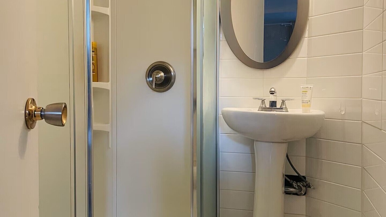 Photo of Bathroom in Sainte-Foy-Sillery-Cap-Rouge