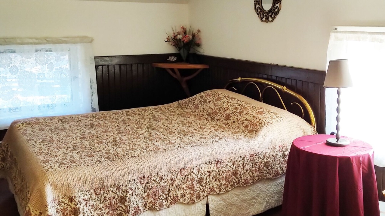 Photo of Bedroom in Clinton