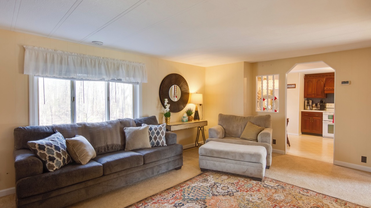Photo of Livingroom in Mayville
