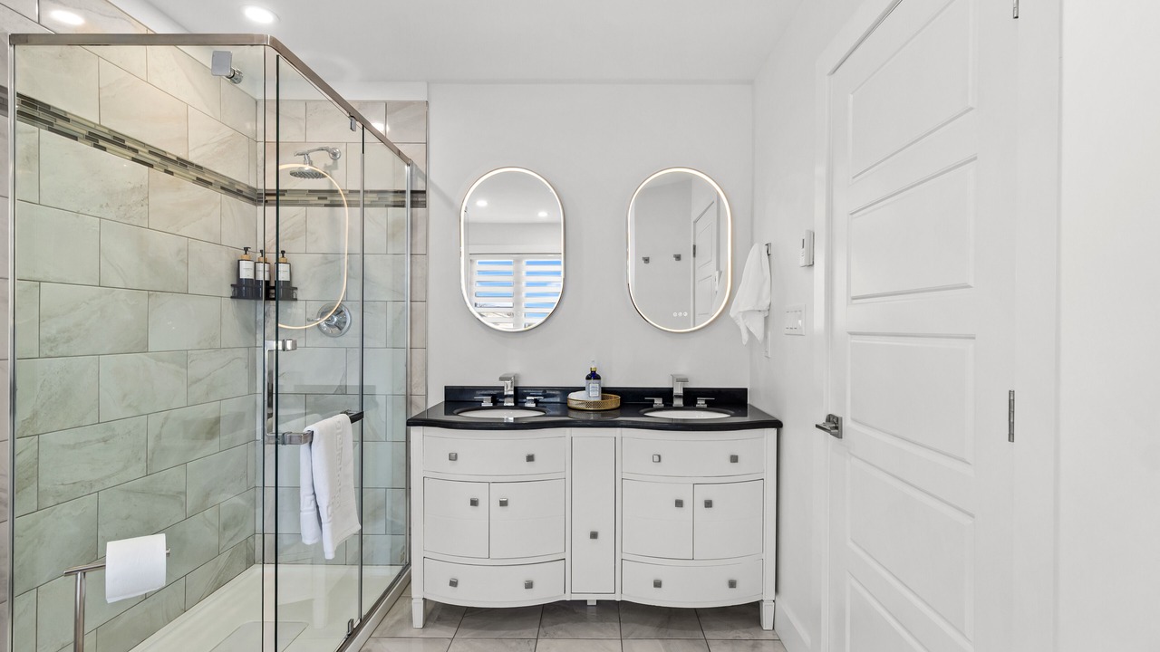 Photo of Bathroom in Quidi Vidi