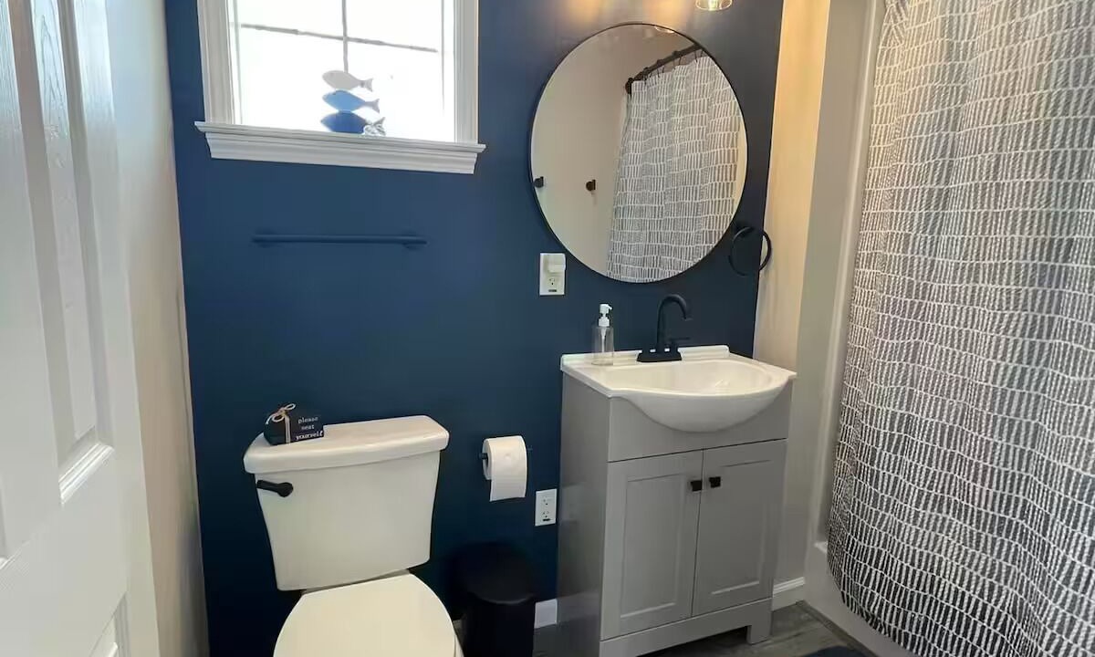 Photo of Bathroom in Hector