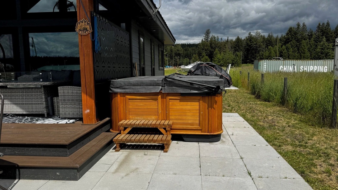 Photo of Patio Balcony in Lac La Hache