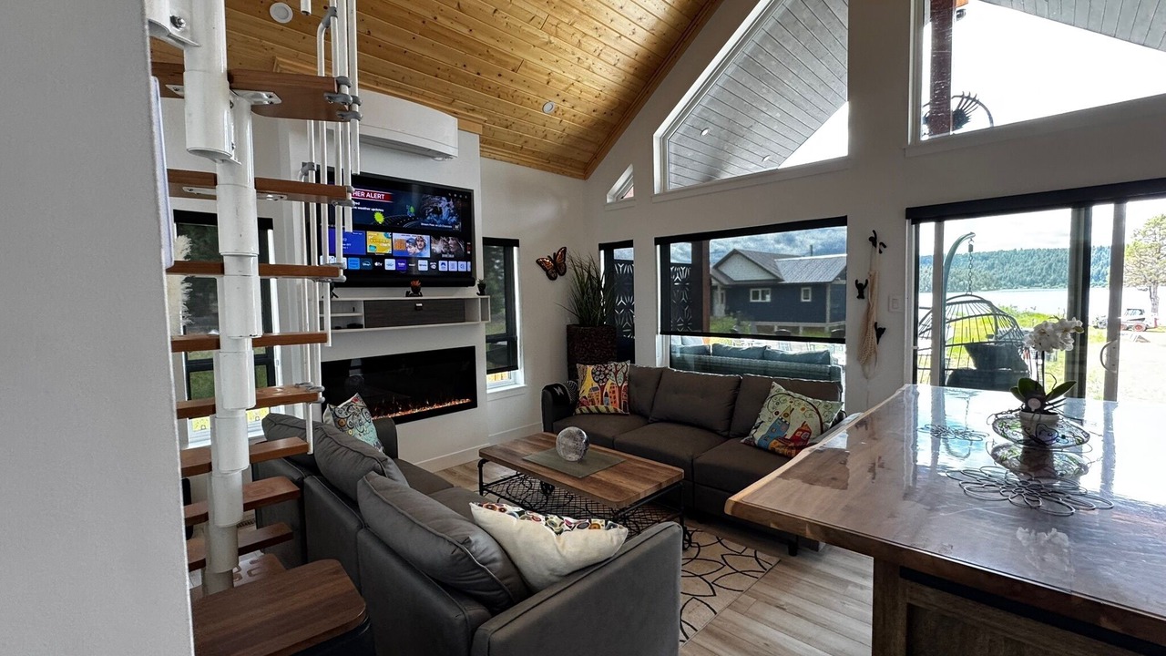 Photo of Livingroom in Lac La Hache