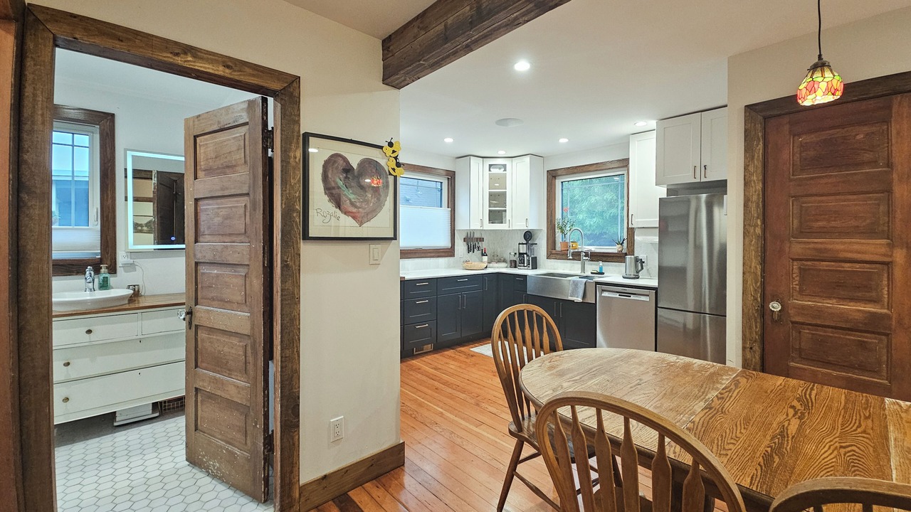 Photo of Kitchen in Downtown Eastside