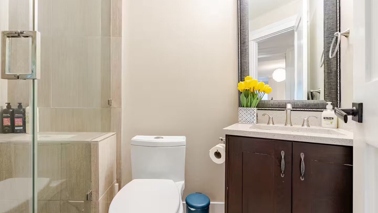 Photo of Bathroom in Upper Lonsdale