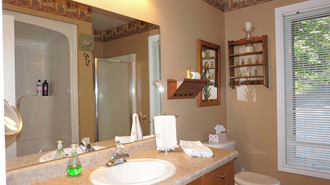 Photo of Bathroom in MacTier