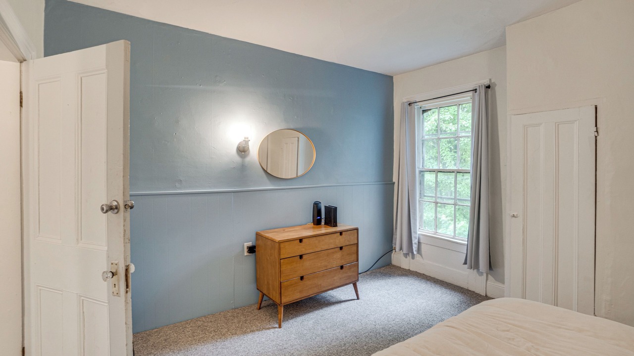 Photo of Bedroom in Oswego