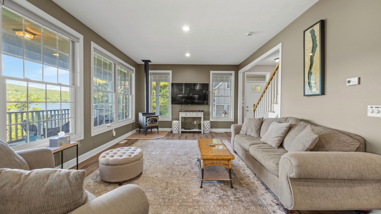 Photo of Livingroom in Middlesex