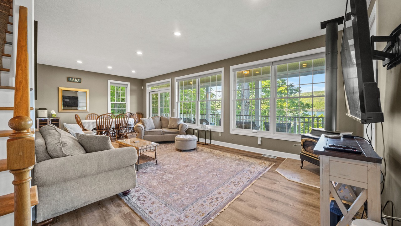 Photo of Livingroom in Middlesex