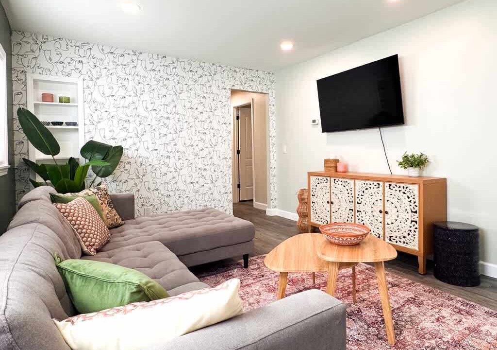 Photo of Livingroom in Lakewood