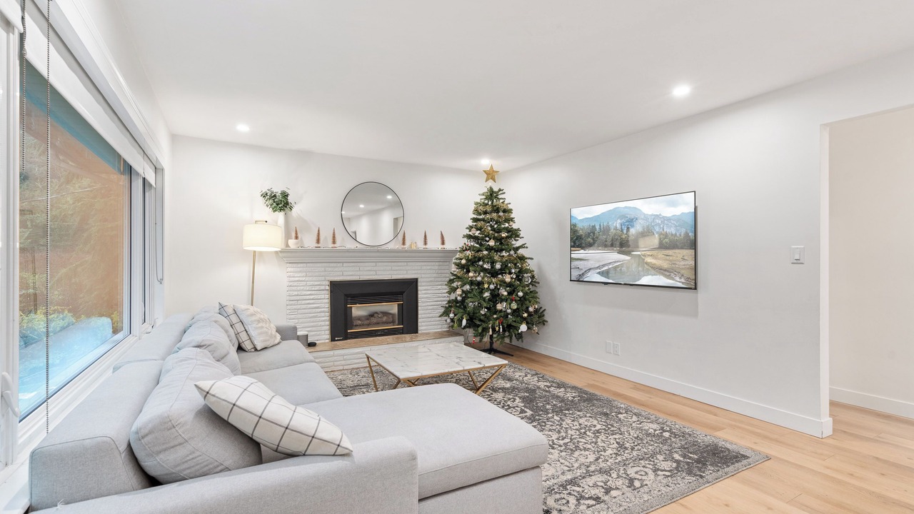 Photo of Livingroom in Upper Lonsdale