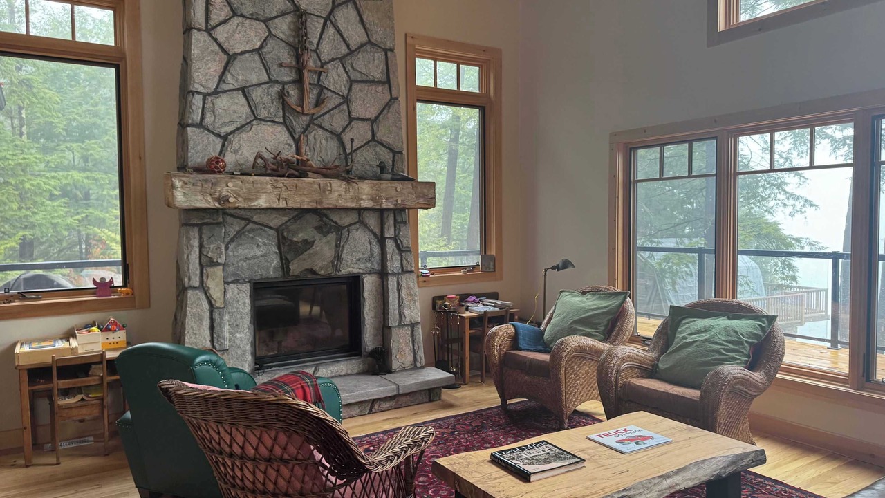 Photo of Livingroom in Georgian Bay