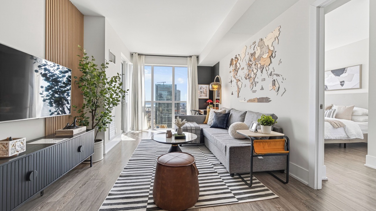 Photo of Livingroom in Toronto Entertainment District