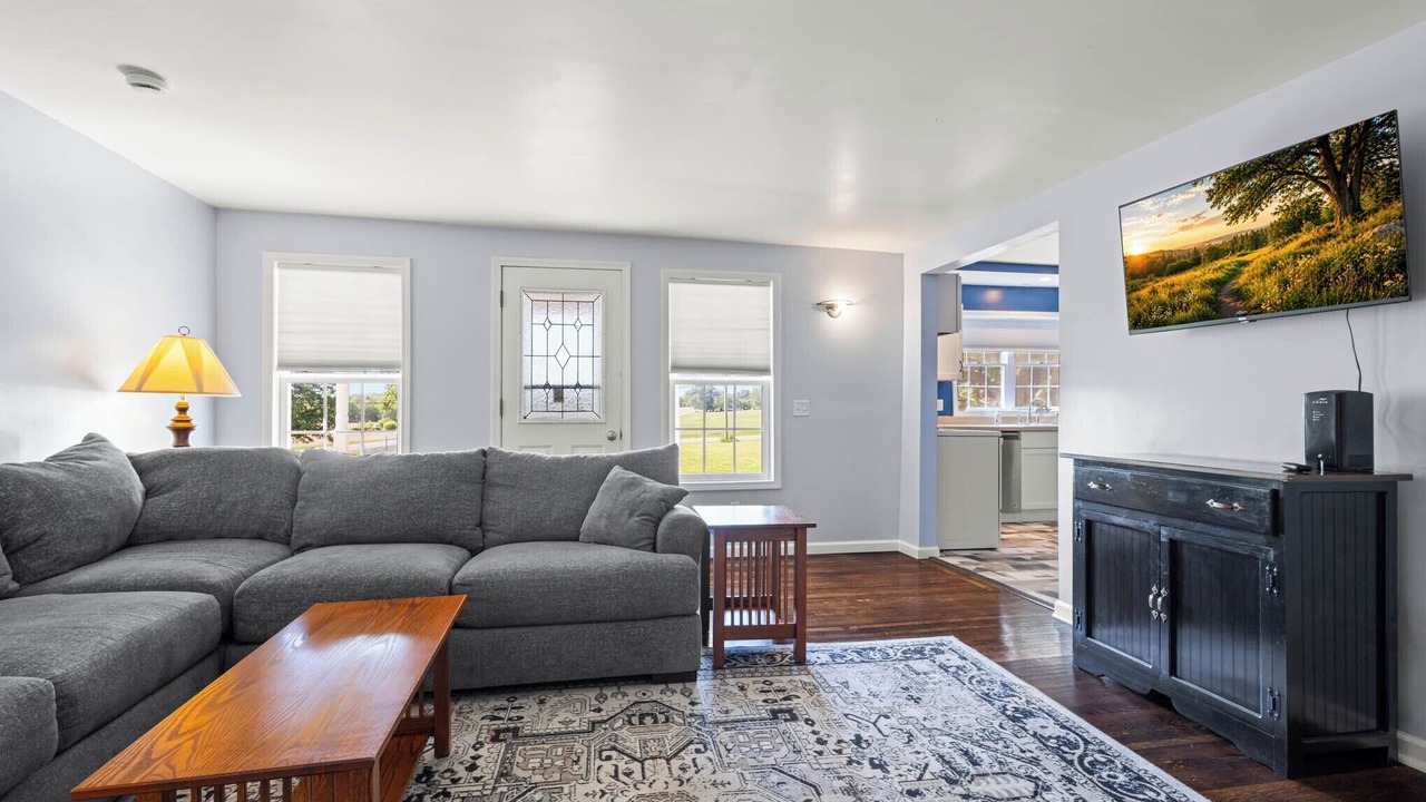 Photo of Livingroom in South Byron