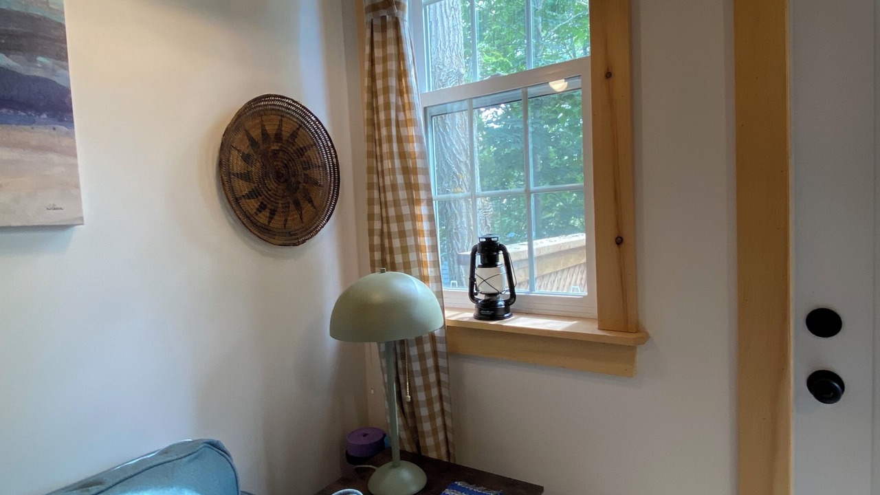 Photo of Livingroom in Shelburne