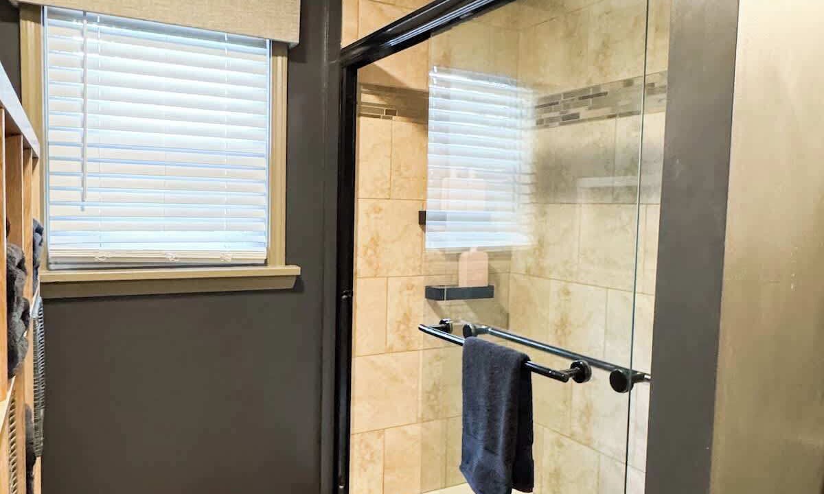 Photo of Bathroom in Lakewood