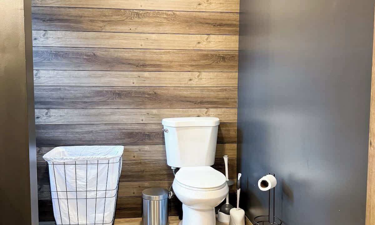 Photo of Bathroom in Lakewood