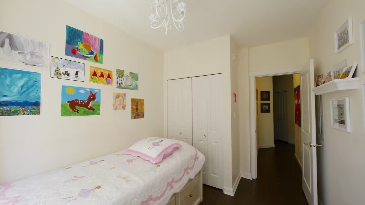 Photo of Bedroom in Central Lonsdale