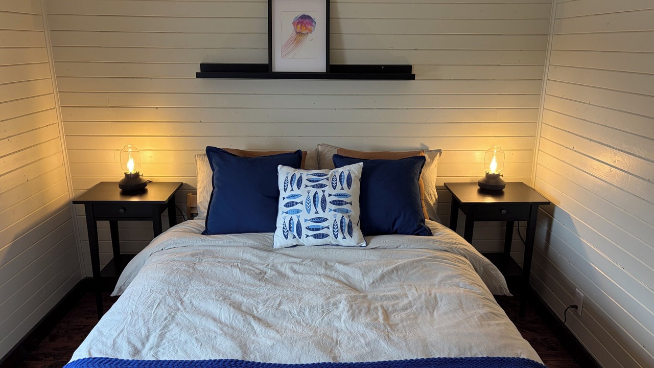 Photo of Bedroom in Salt Harbour