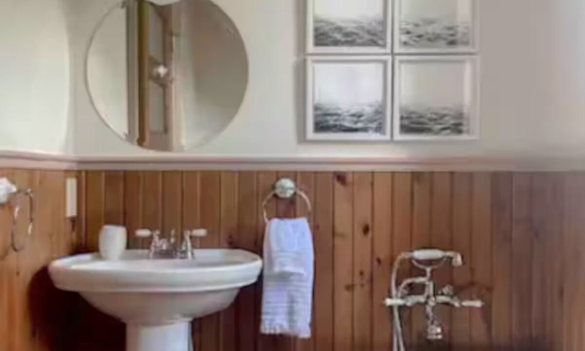 Photo of Bathroom in West Hants