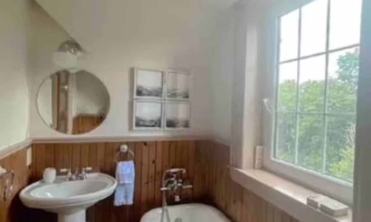 Photo of Bathroom in West Hants