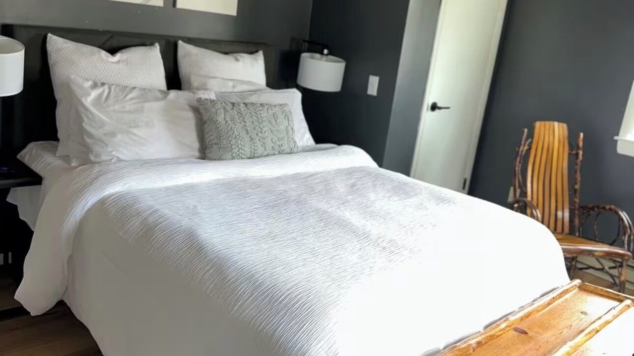 Photo of Bedroom in Oswego