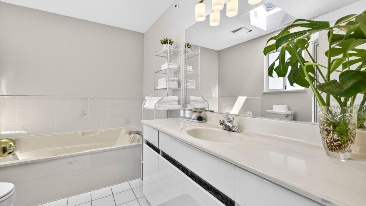 Photo of Bathroom in Killarney