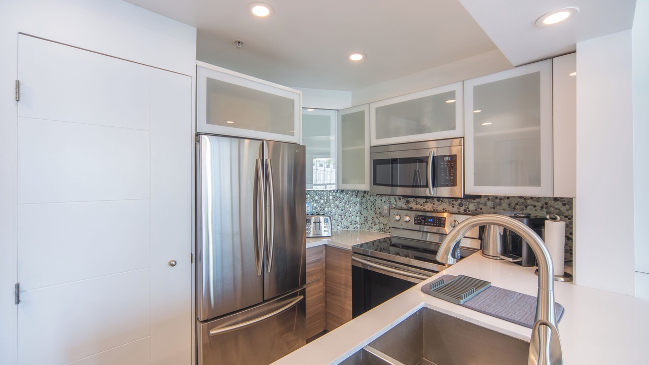 Photo of Kitchen in Coal Harbour