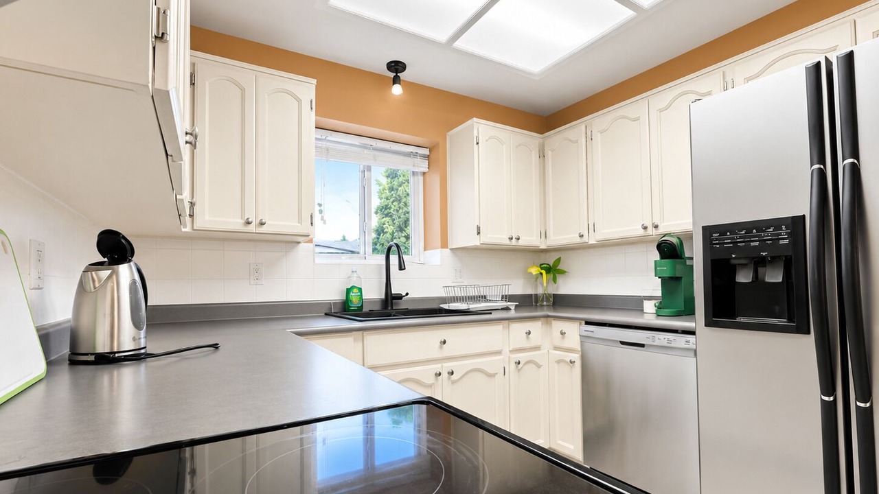 Photo of Kitchen in Surrey