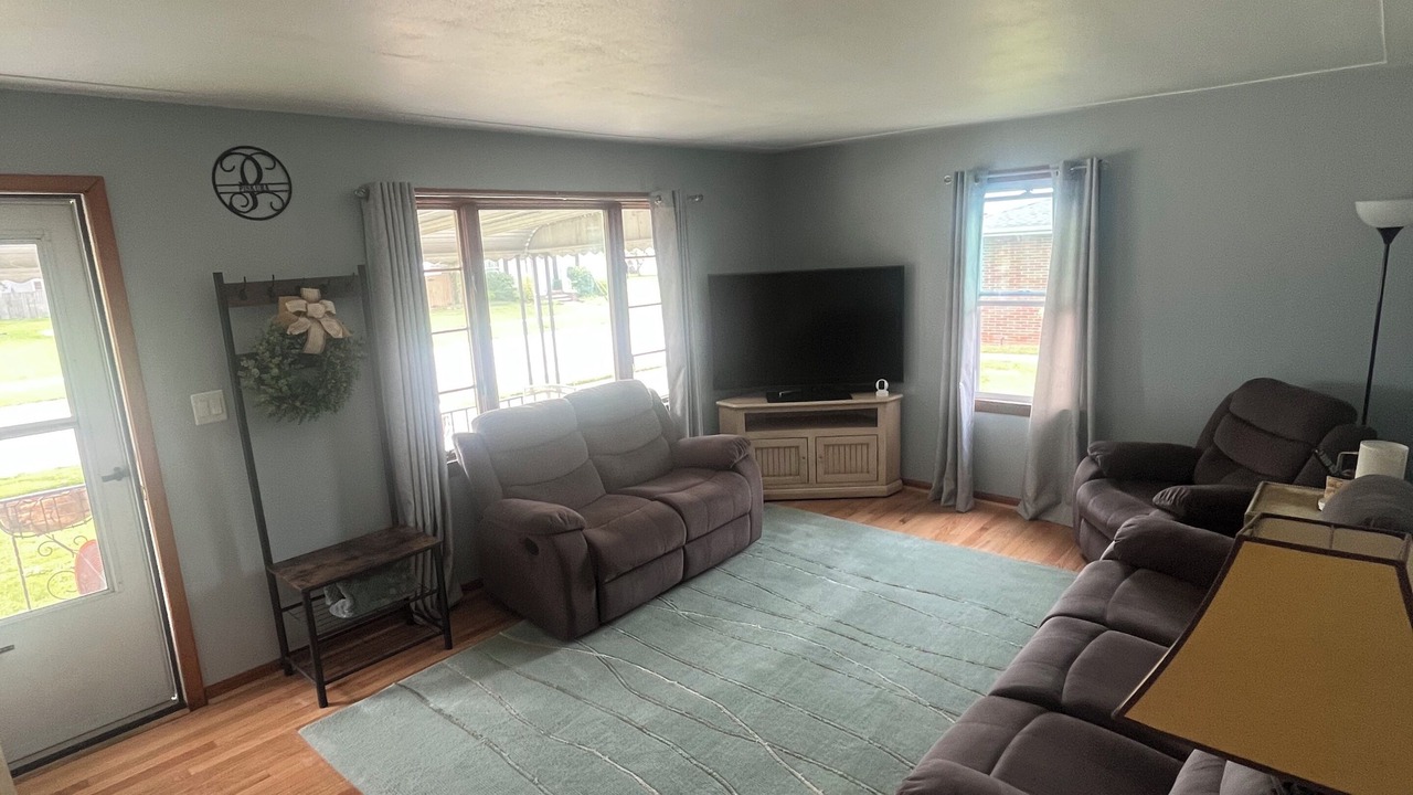 Photo of Livingroom in Lorain