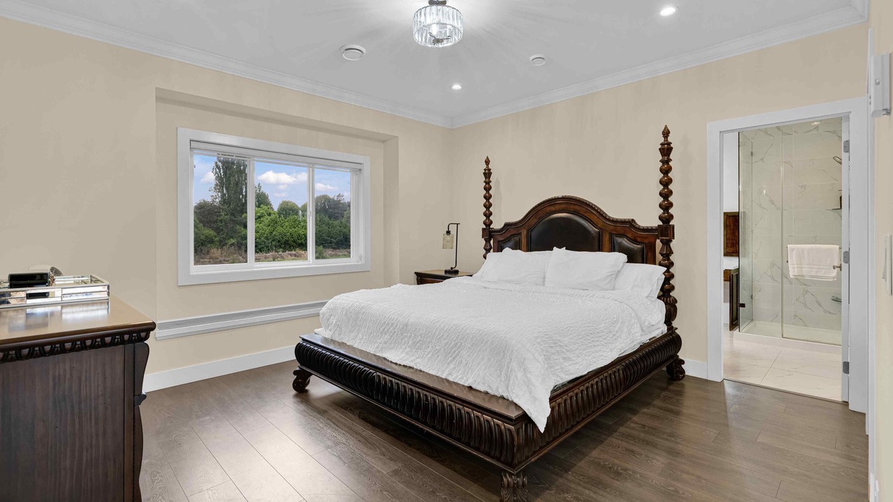 Photo of Bedroom in Maple Ridge