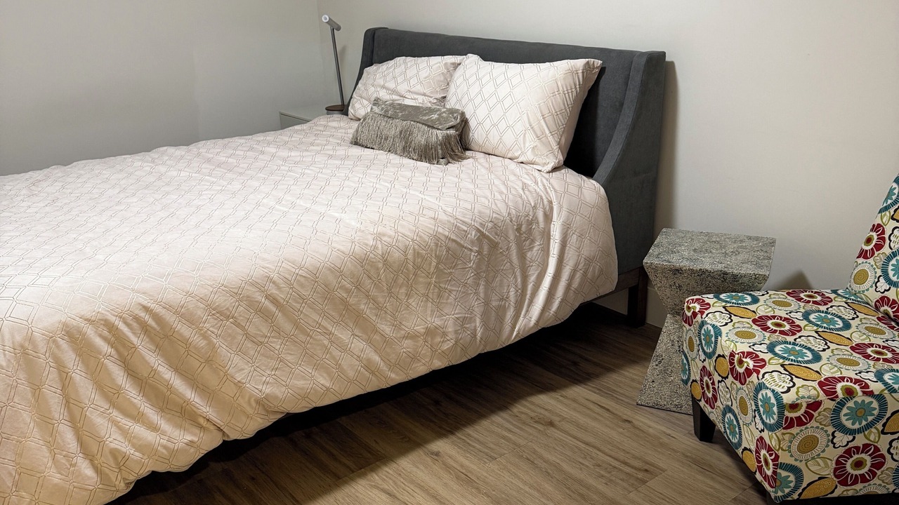 Photo of Bedroom in District of North Vancouver