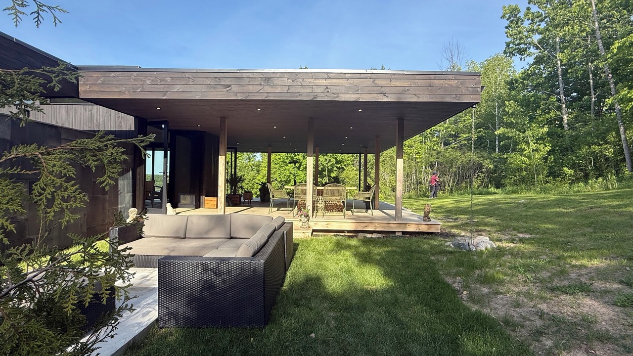 Photo of Patio Balcony in Trent Hills