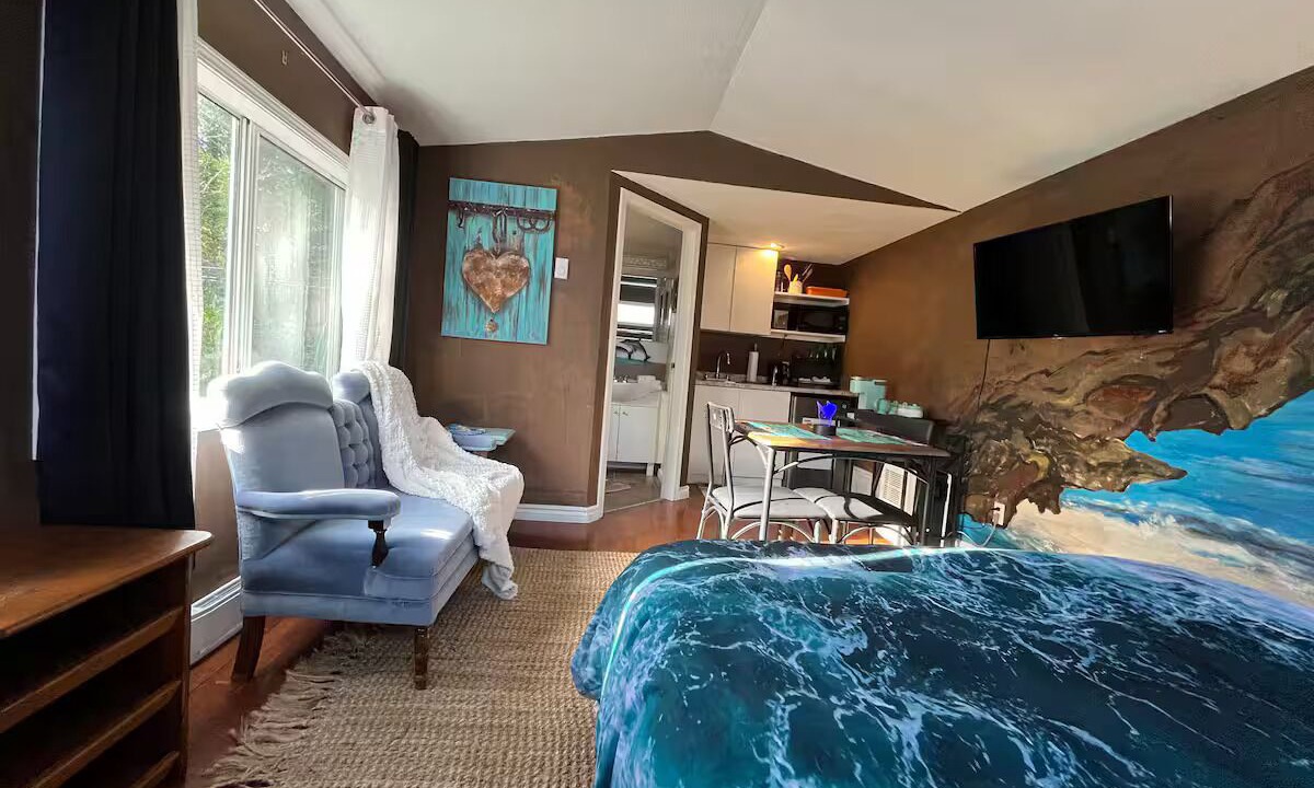 Photo of Bedroom in Saanich East