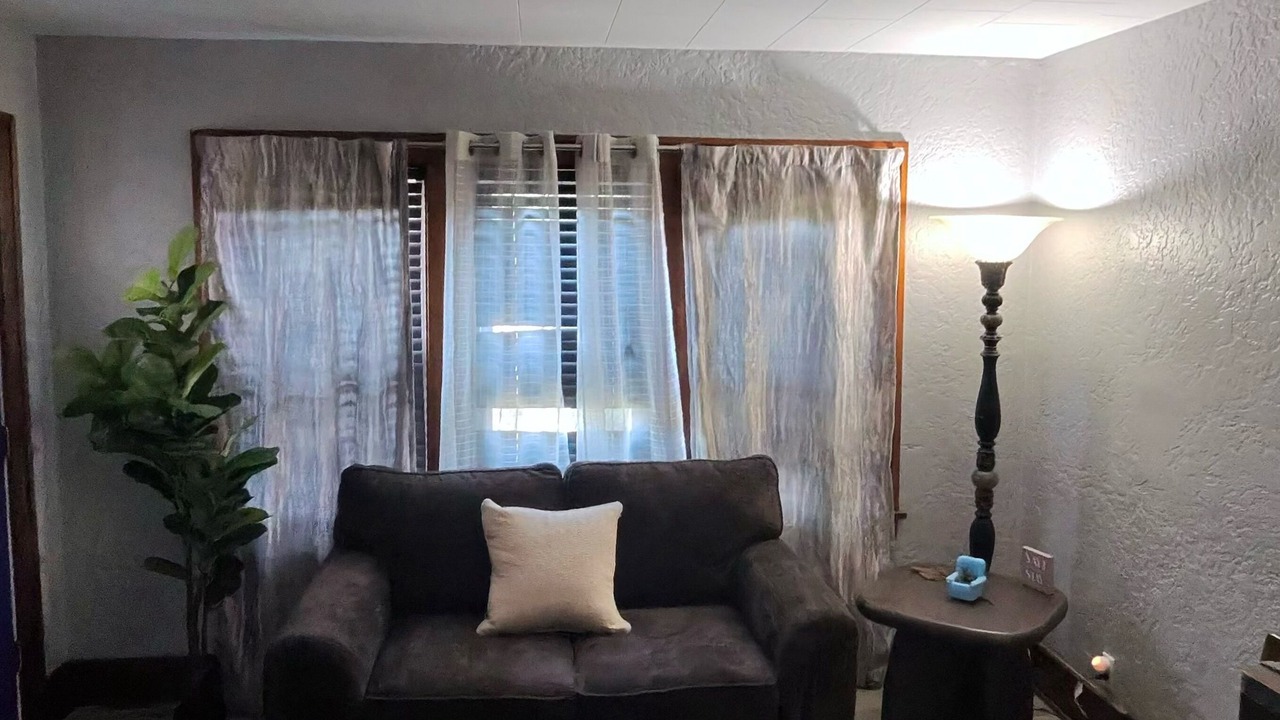Photo of Livingroom in Kenmore