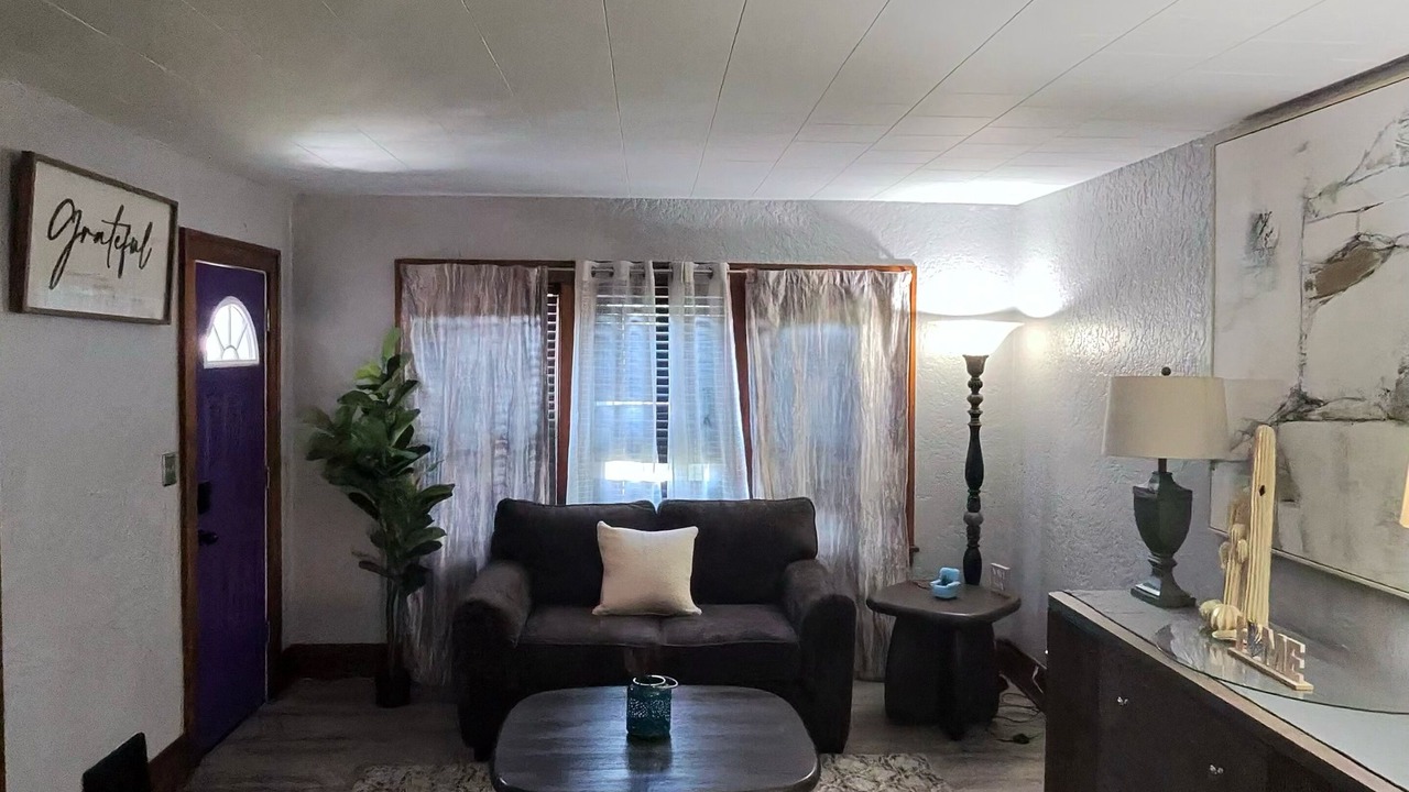 Photo of Livingroom in Kenmore