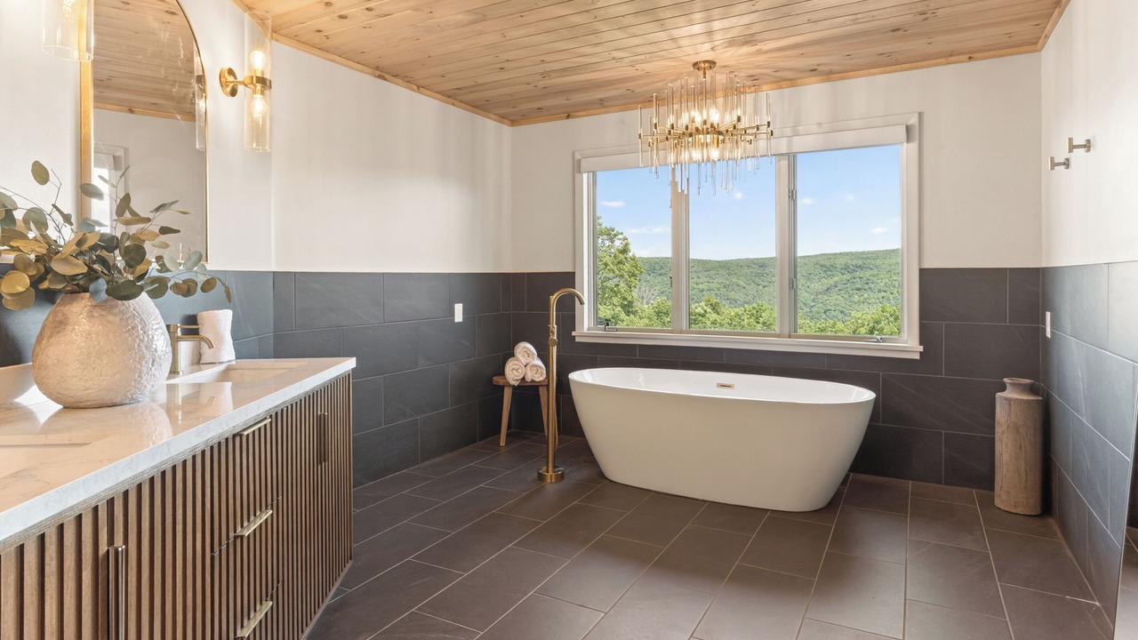 Photo of Bathroom in Naples
