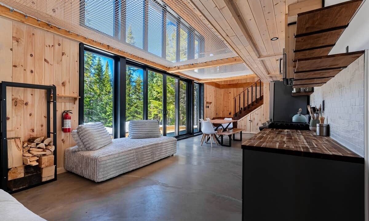 Photo of Livingroom in Notre-Dame-de-la-Merci