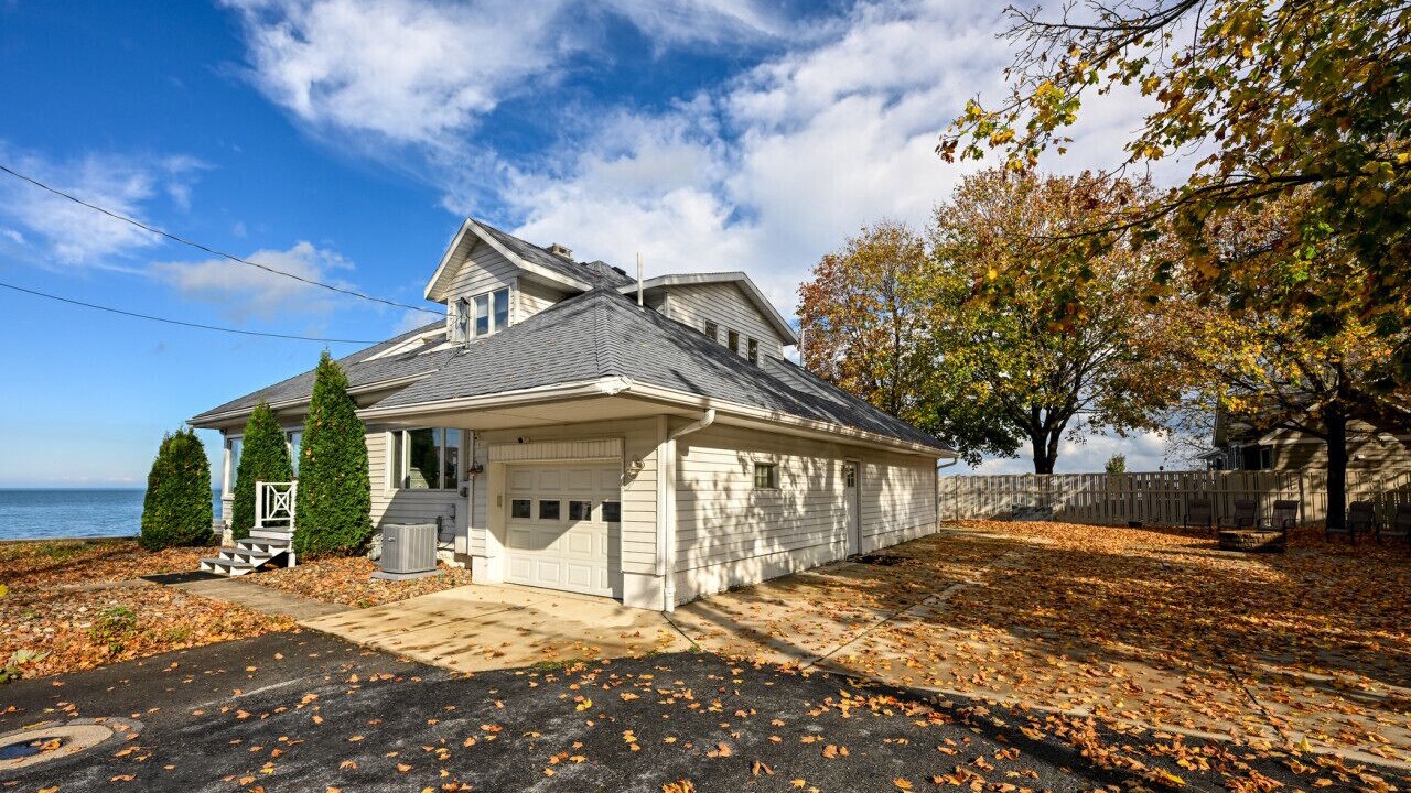 Photo of Outdoor in Huron