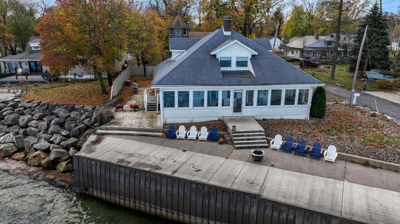 Photo of Outdoor in Huron
