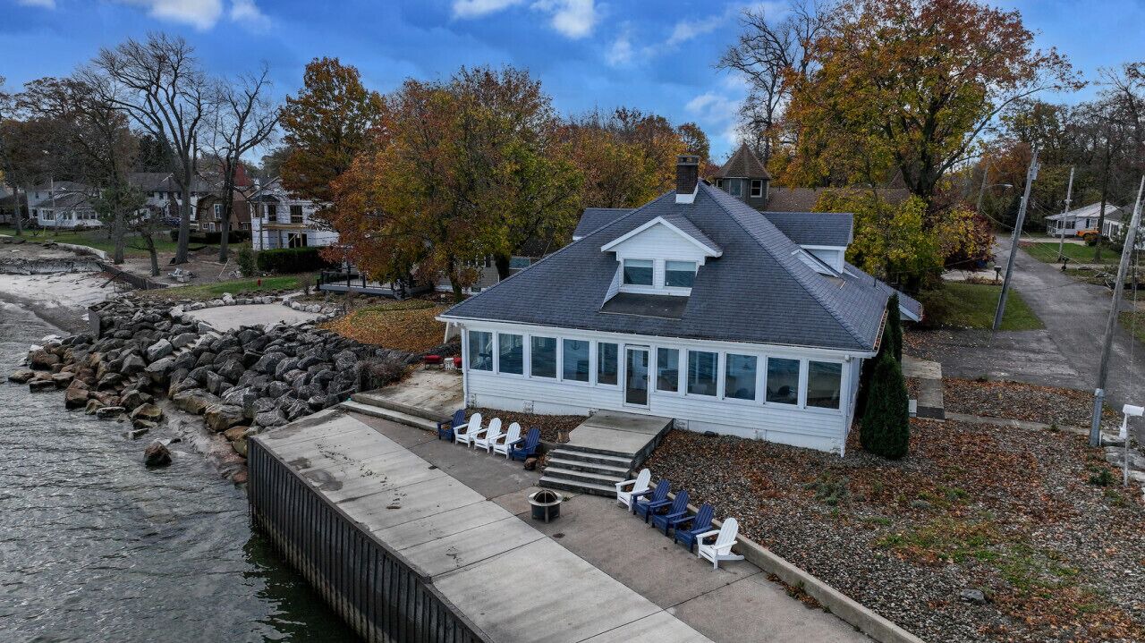 Photo of Outdoor in Huron