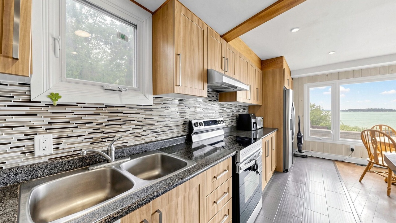 Photo of Kitchen in Scugog