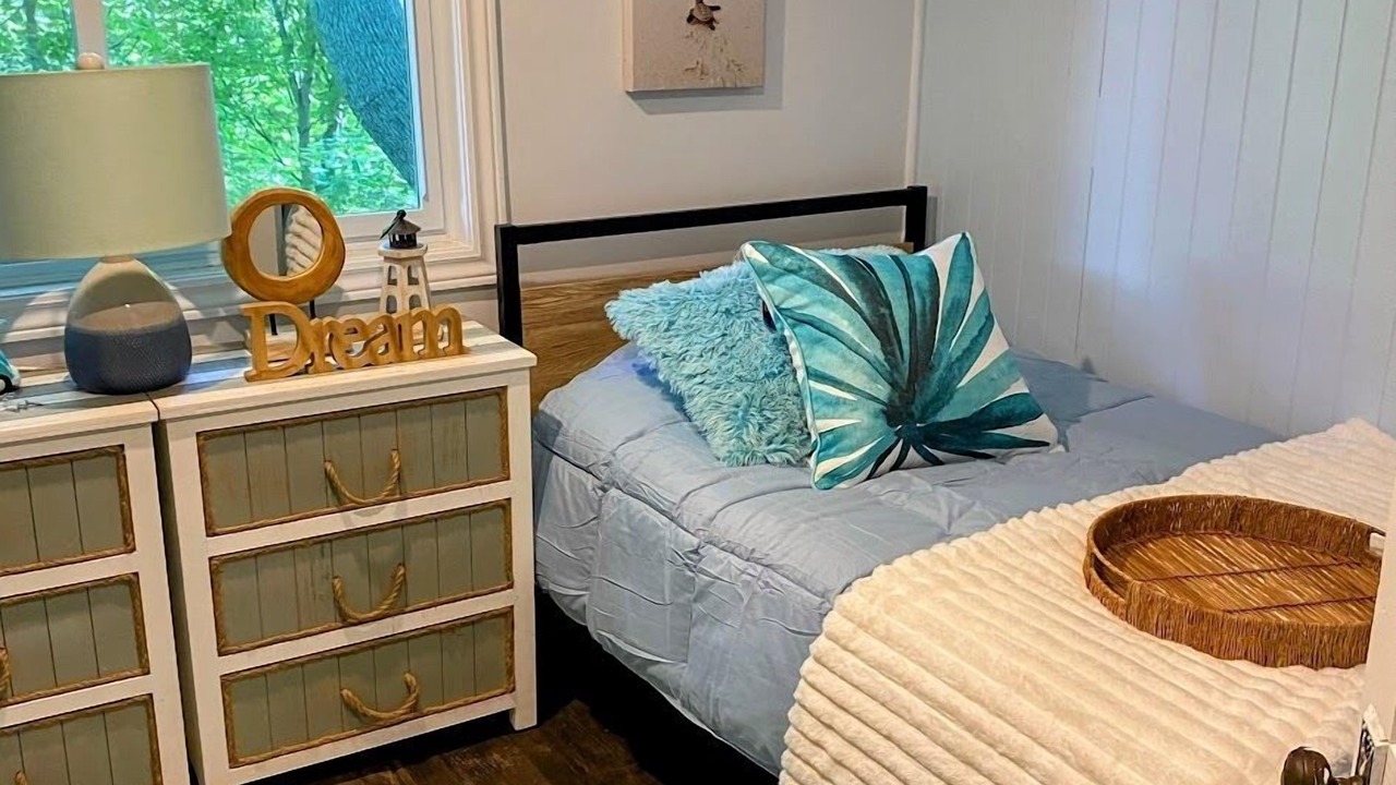 Photo of Bedroom in Port Stanley