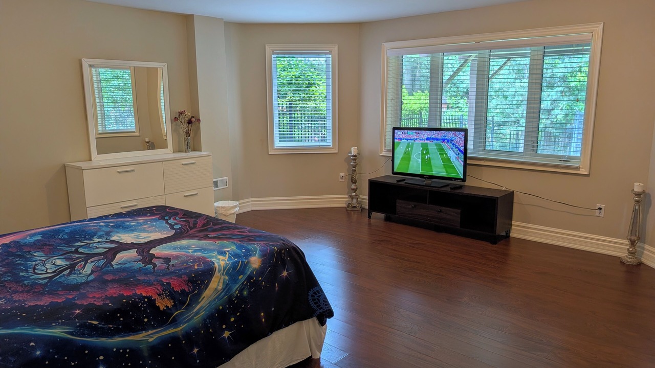 Photo of Bedroom in Richmond Hill